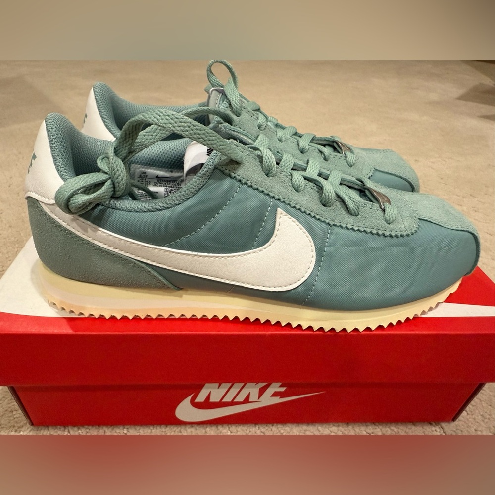 Nike Cortez Big Kids Sneakers Youth Size 4.5 Sail Blue White IH7654-001 NEW